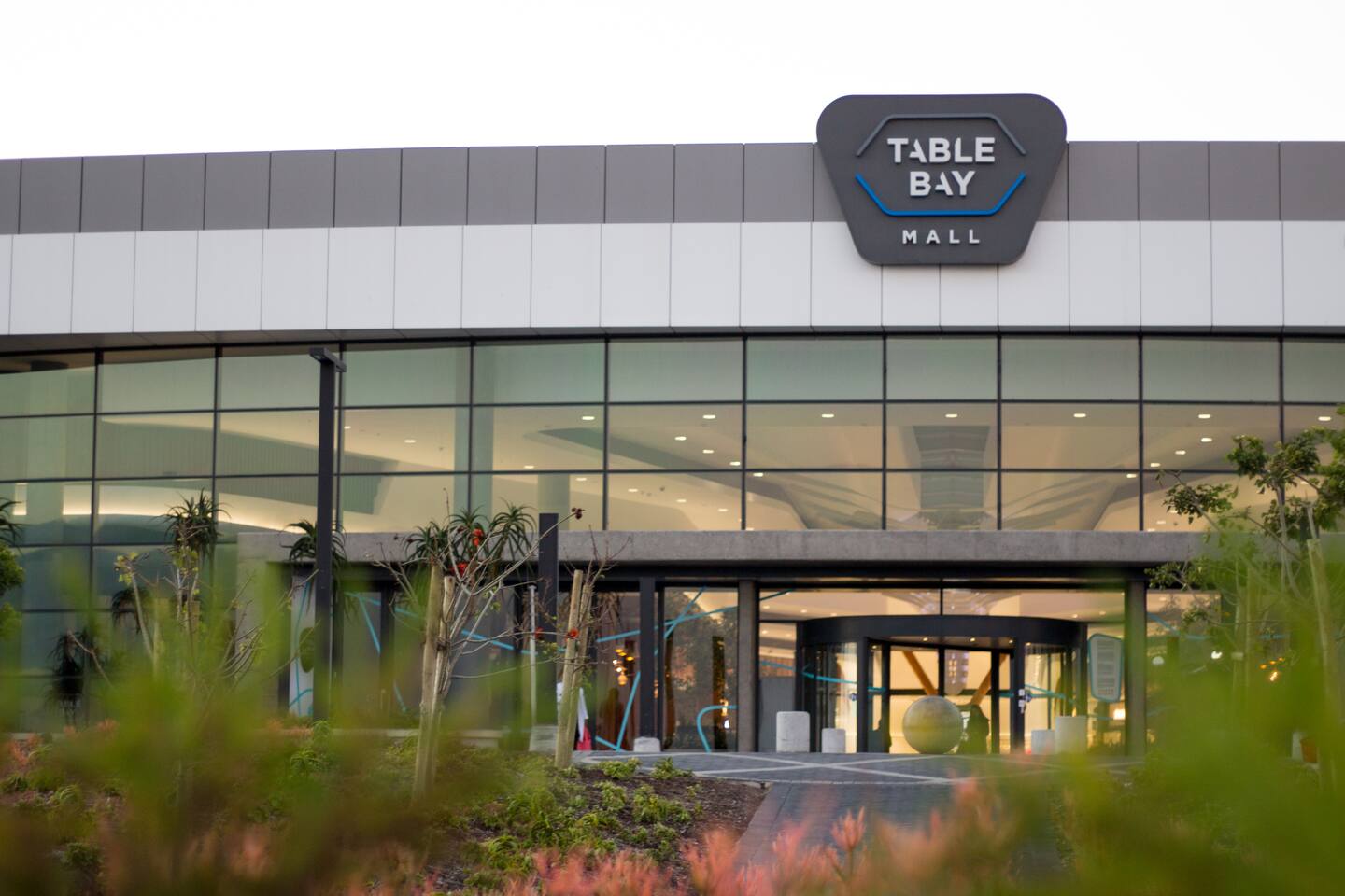 hero_table_bay_mall v2